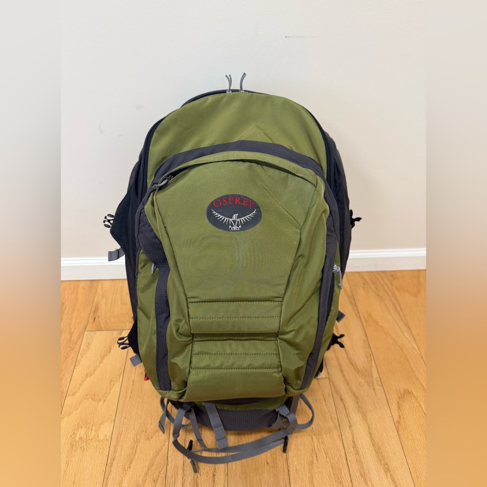 Osprey Waypoint 65 Backpack.  2 Pieces - Green